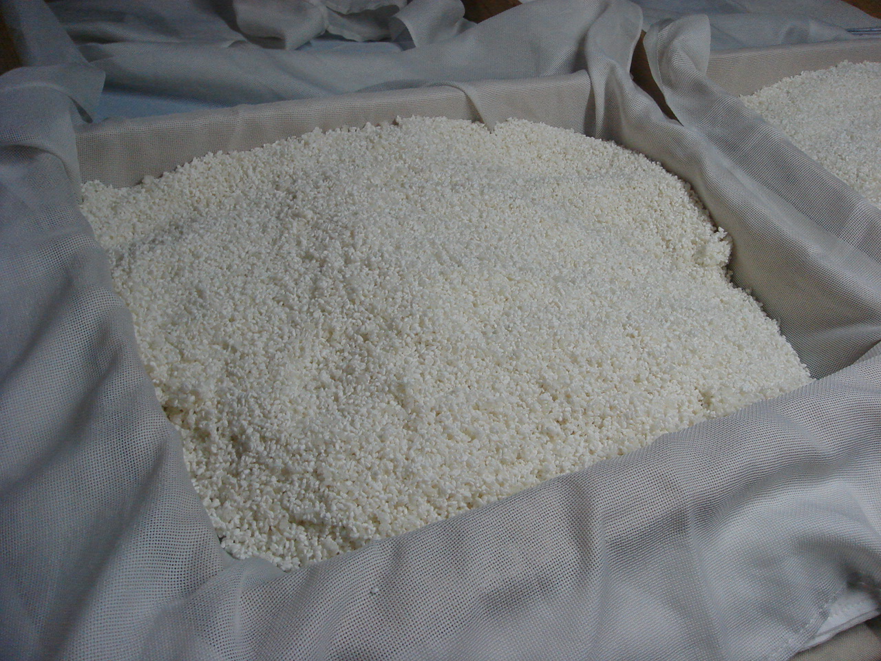 手作りで作られた米麹.